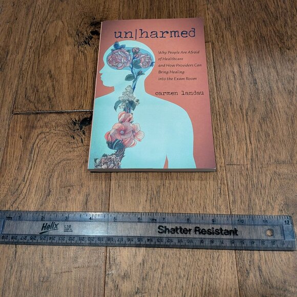 Carmen Landau - Un/Harmed paperback book - Picture 1 of 1